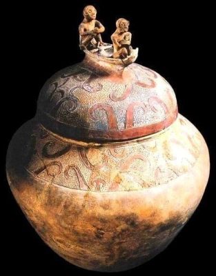  Manunggul Jar! A Glimpse into the Ritualistic Practices and Artistic Brilliance of Ancient Filipino Pottery